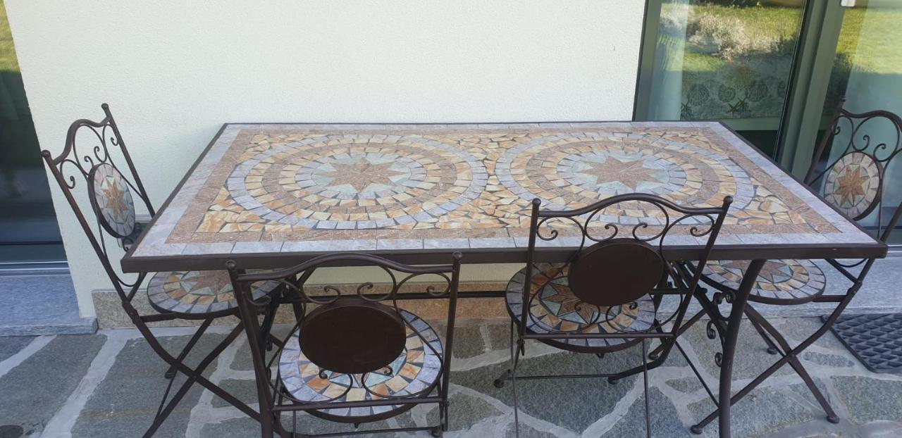 Сasa de vacaciones I Laghee Casette Breva E Tivano -garden-parking-lake View - Bike Friendly House *